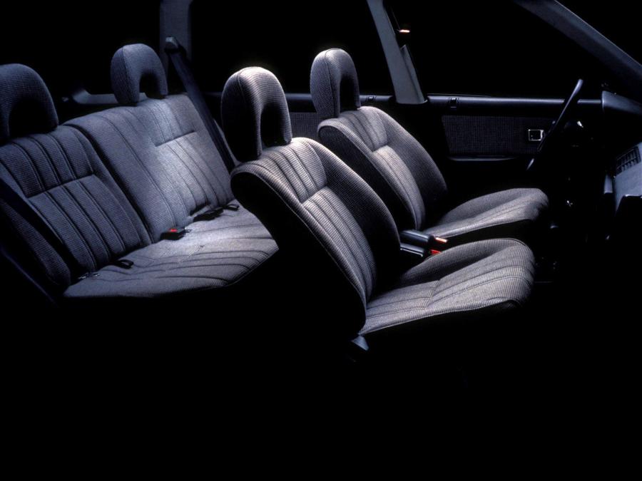  Honda Civic Wagon 1984 года  (фото 2 из 6)